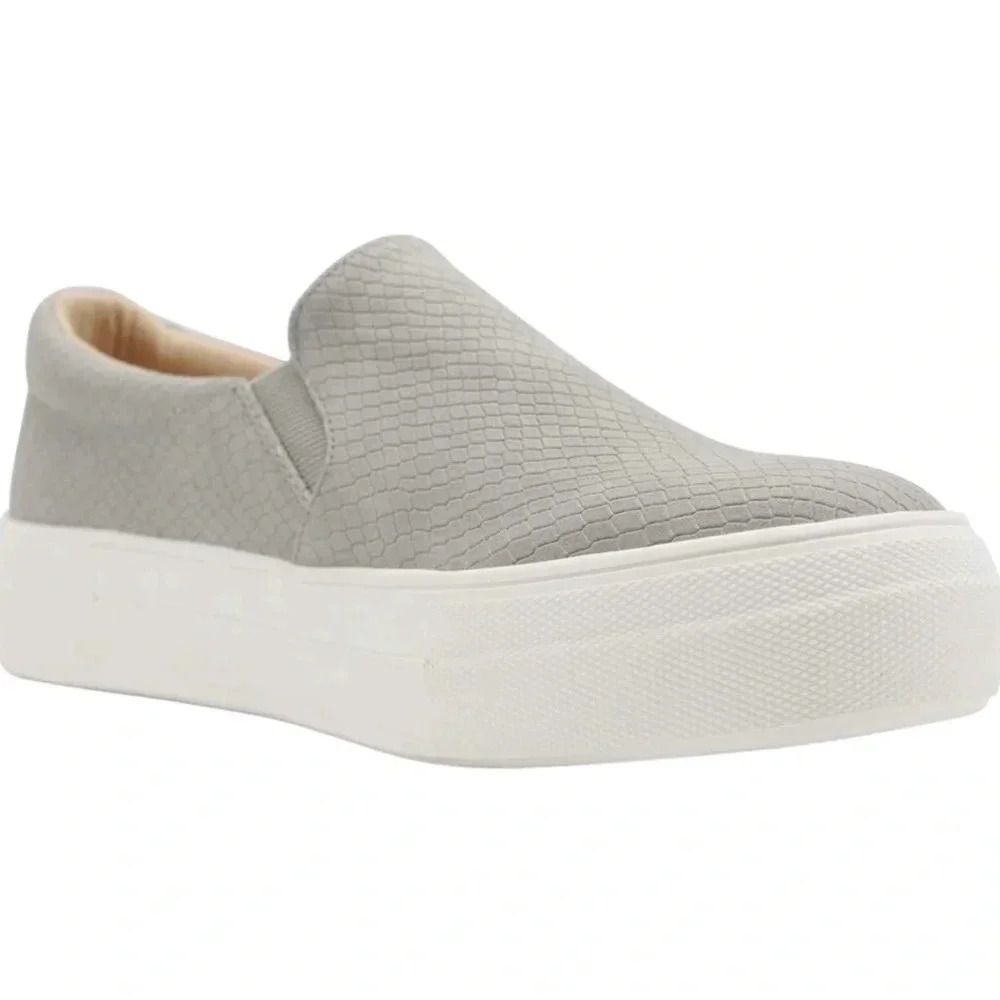 Soda Women’s Slip-On Sneakers in Gray | Size 6